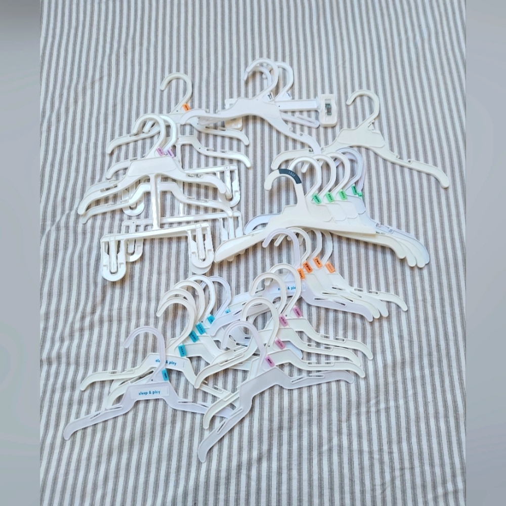 20+ Baby clothing hanger bundle
